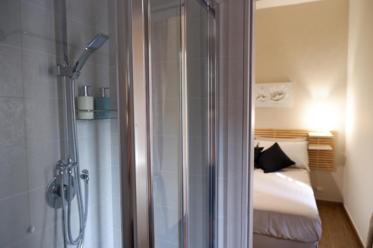 B&B Il Giardino In Citta - Parcheggio Privato Gratuito ฟอจเจีย ภายนอก รูปภาพ