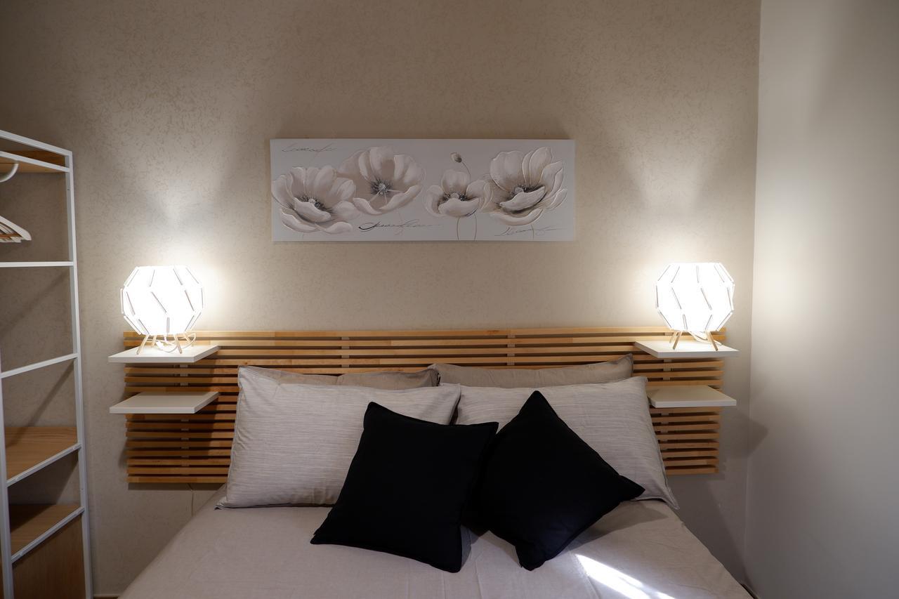 B&B Il Giardino In Citta - Parcheggio Privato Gratuito ฟอจเจีย ภายนอก รูปภาพ